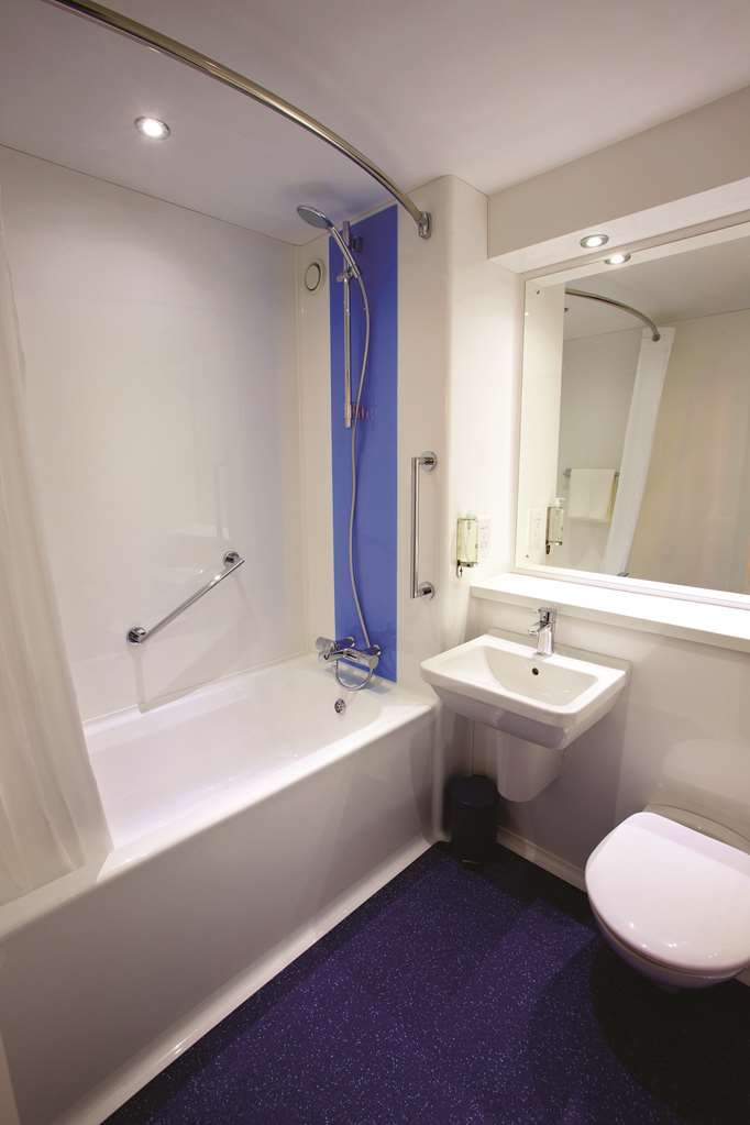 Travelodge Stirling M80 Cambusbarron Pokoj fotografie